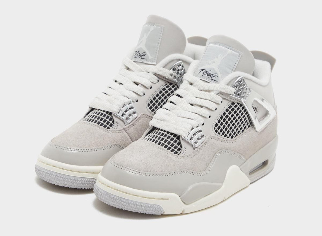 Jordan 4 WMNS Frozen Moments