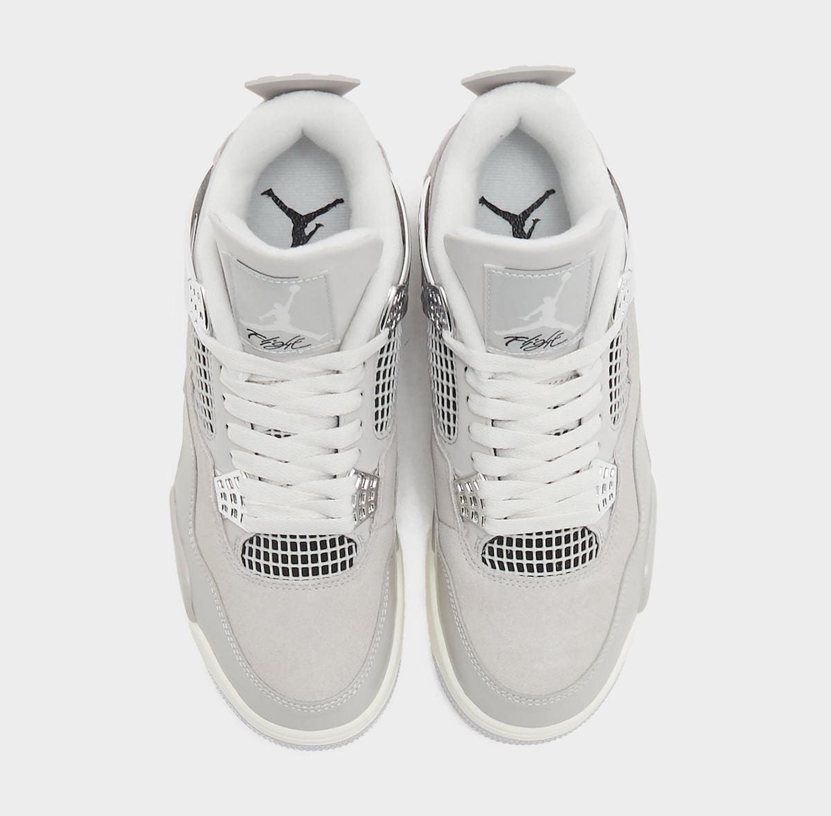 Jordan 4 WMNS Frozen Moments