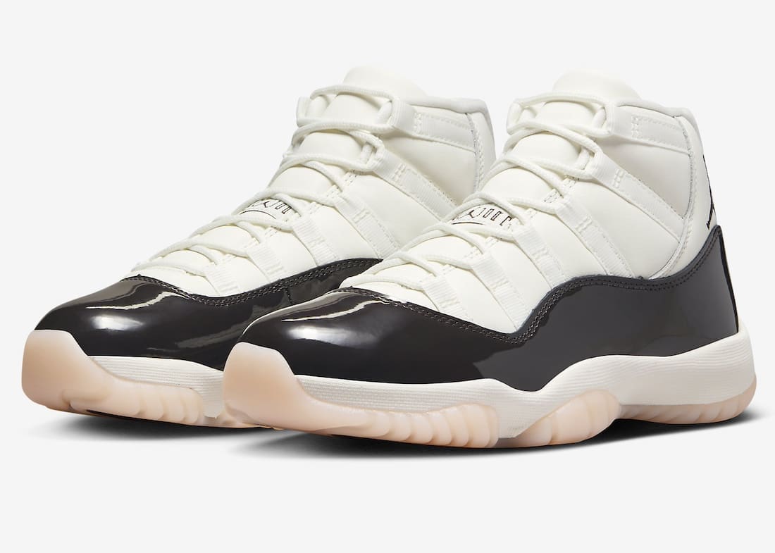 Jordan 11 WMNS Neapolitan