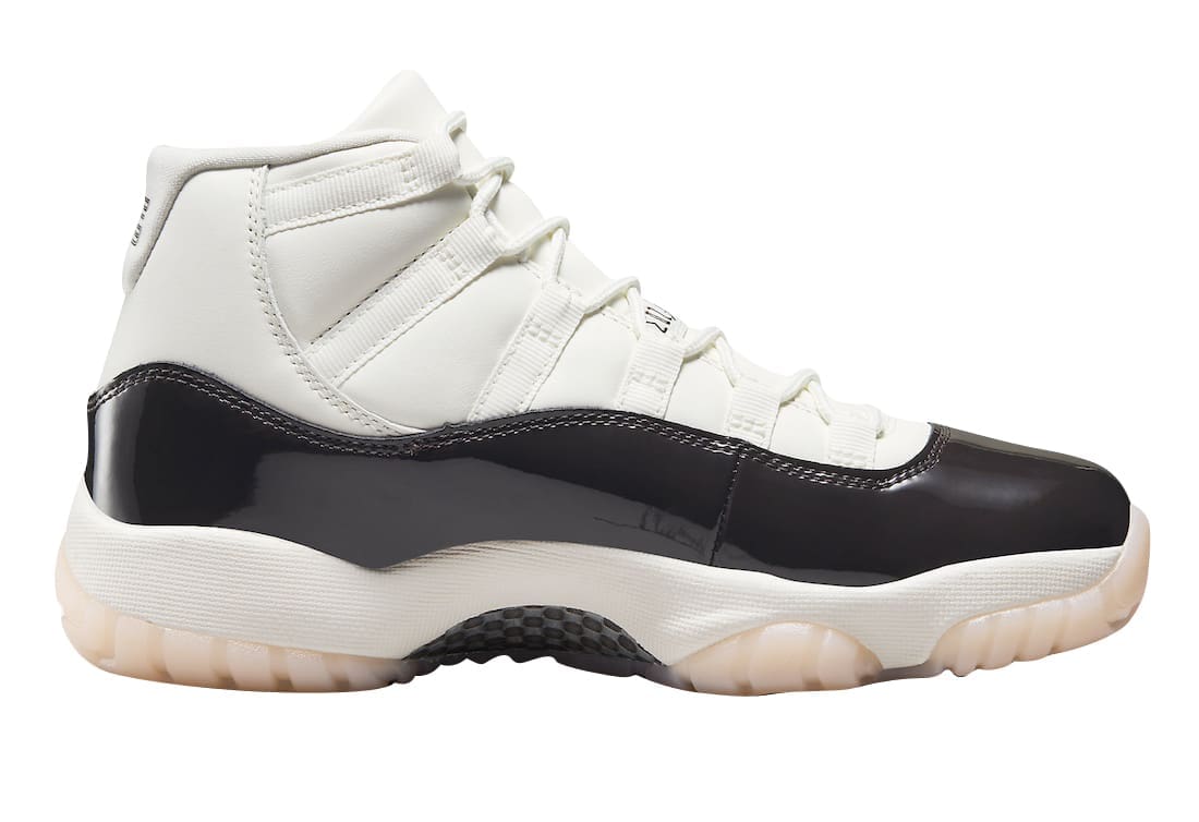 Jordan 11 WMNS Neapolitan