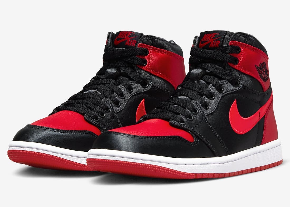 Air Jordan 1 High OG Satin Bred Secondary image