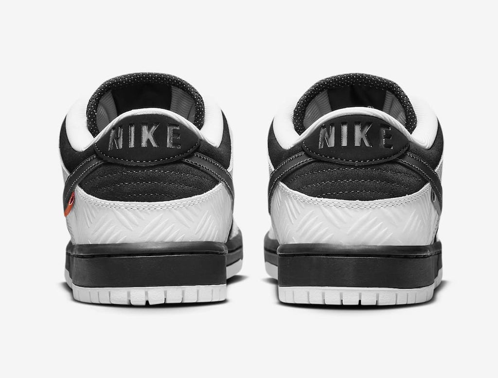 Tightbooth X Nike Sb Dunk Low