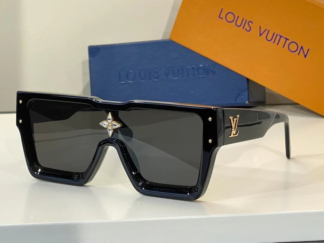 Louis Vuitton Limited Edition CYCLONE  Sunglasses ✨