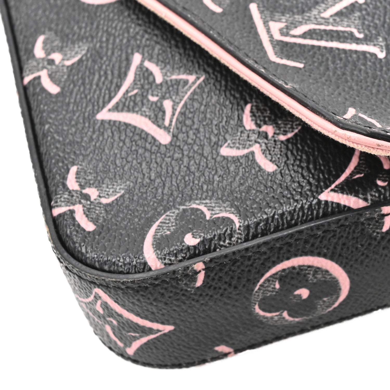 Monogram Fall For You Felicie Strap &amp; Go Black