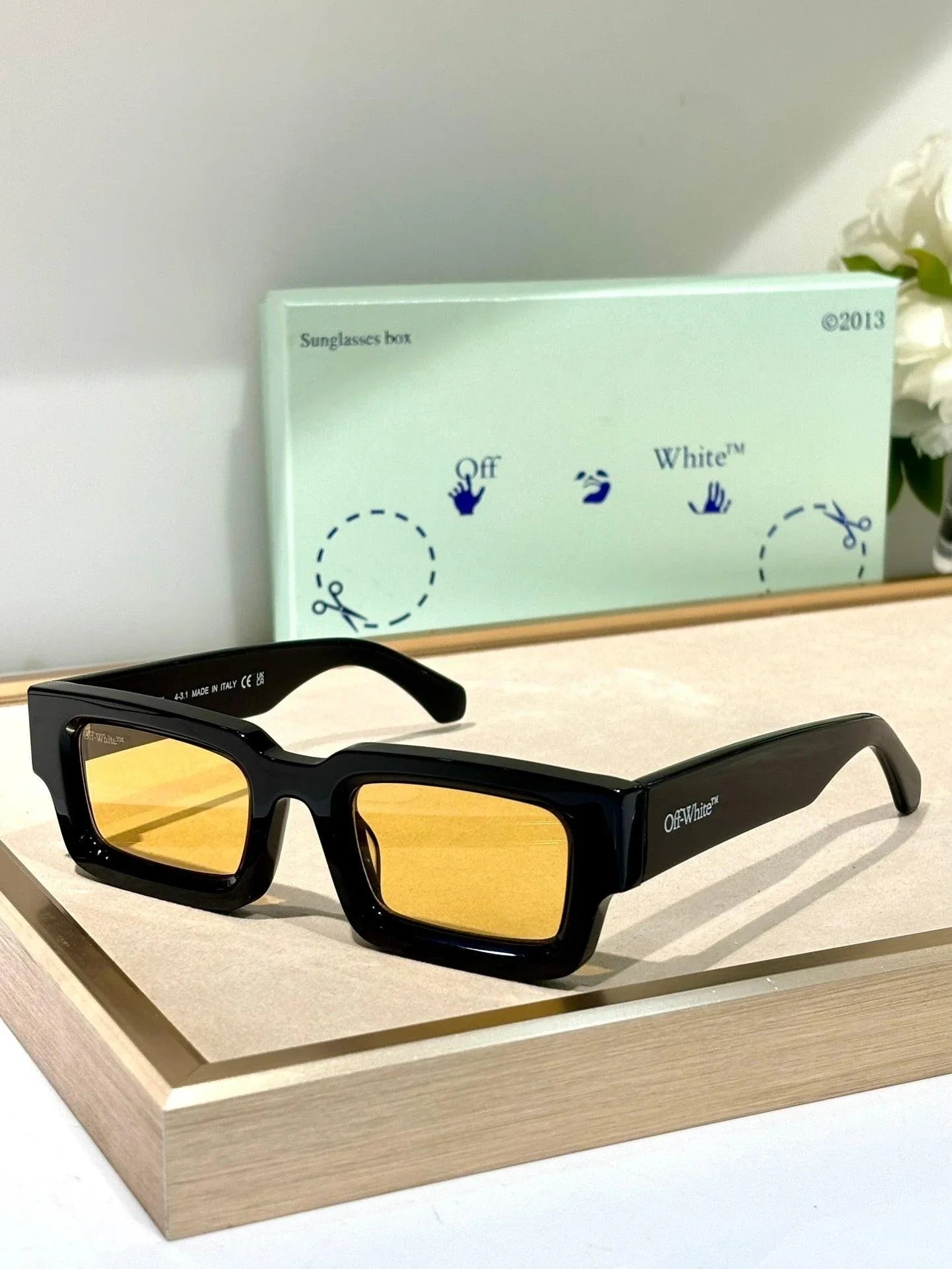 OFF-White! OERI089 Unisex Sunglasses🧩