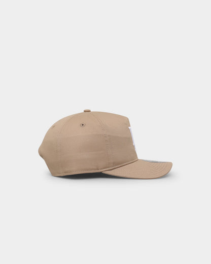 New Era Los Angeles Dodgers Old Golfer Snapback Tumbleweed/White