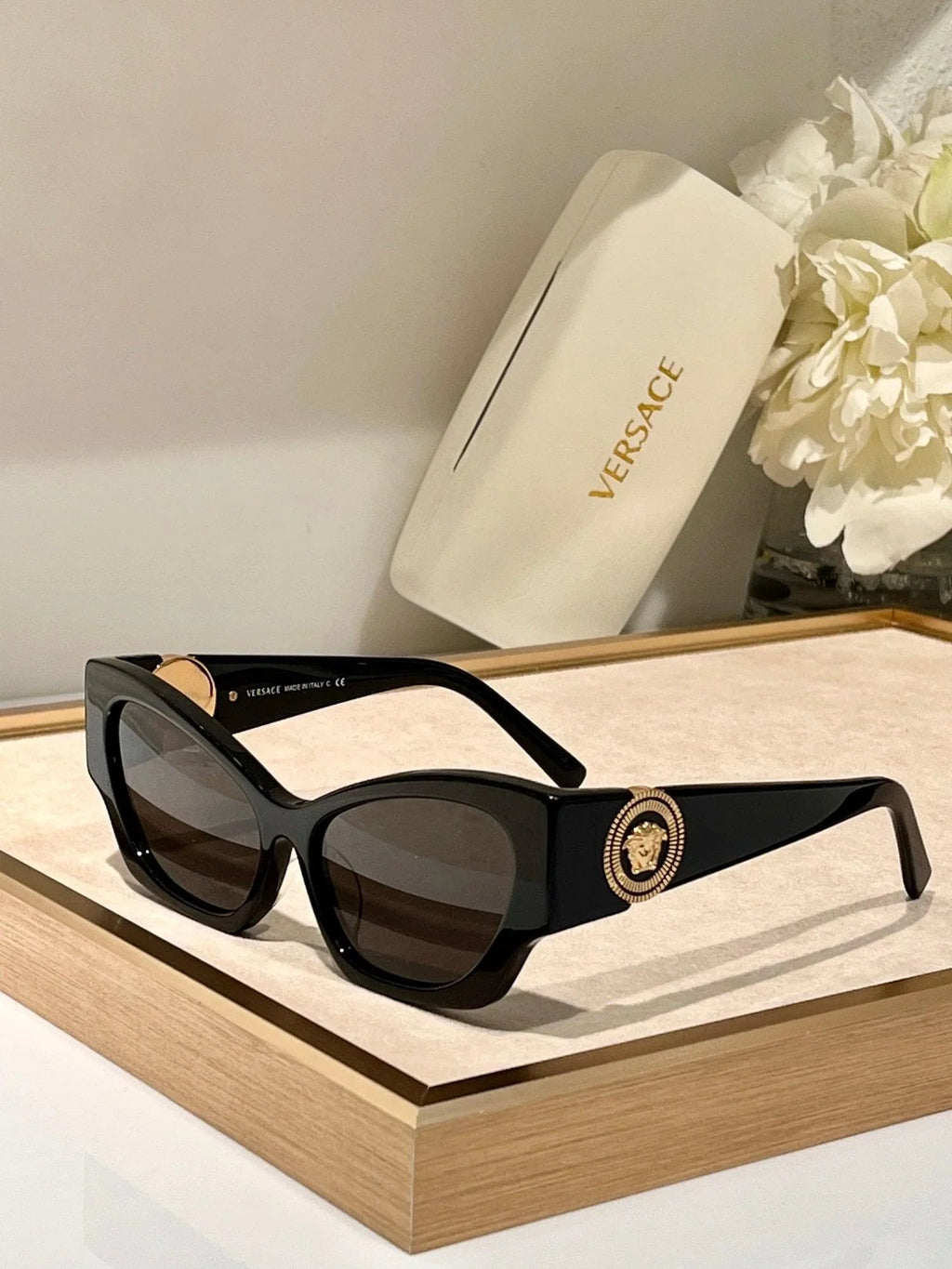 VERSACE MEDUSA RUNWAY SQUARED 9608 Sunglasses Women's✨