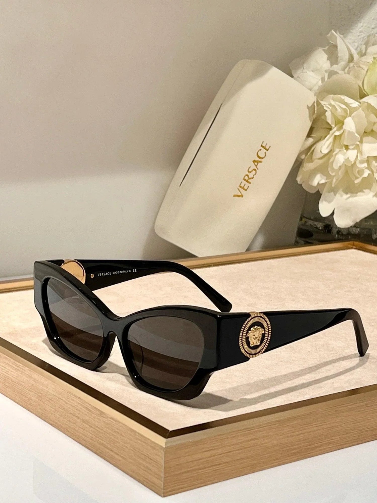VERSACE MEDUSA RUNWAY SQUARED 9608 Sunglasses Women&