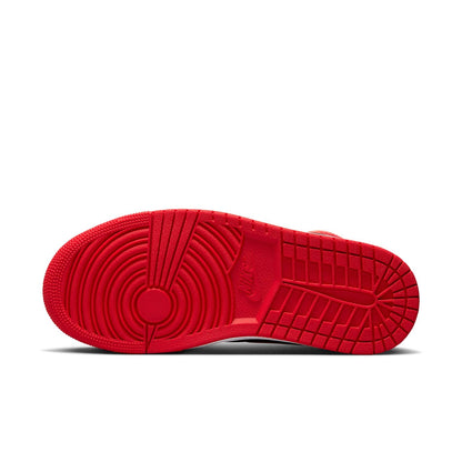 Air Jordan 1 Retro High OG ‘Satin Bred’