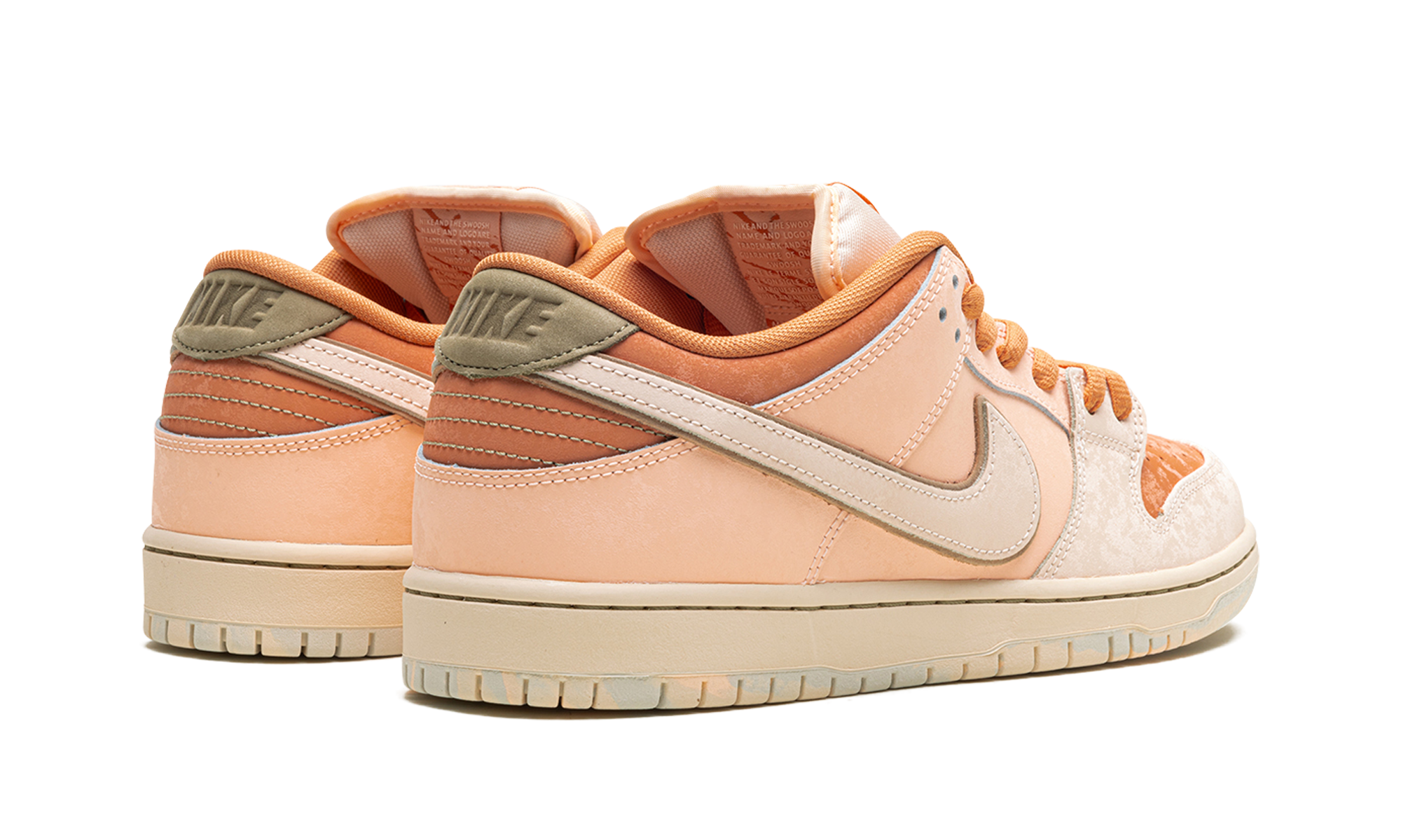 Nike SB Dunk Low Pro PRM "Guava Ice" FV5926 200