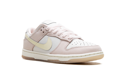Dunk Low WMNS "Light Soft Pink" FB7910 601