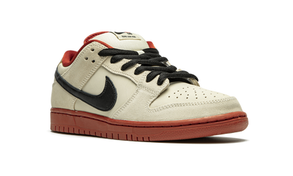 SB Dunk Low Pro "Hennessy" BQ6817 100