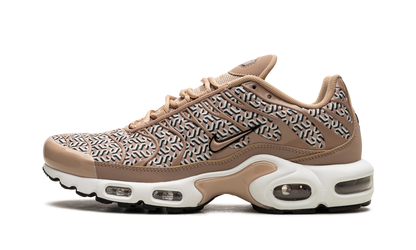 AIR MAX PLUS WMNS "United In Victory" FB2557 200