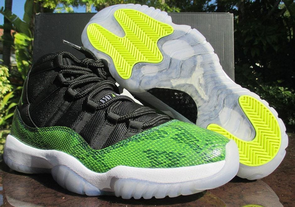 Jordan 11 Retro Low Green Snakeskin