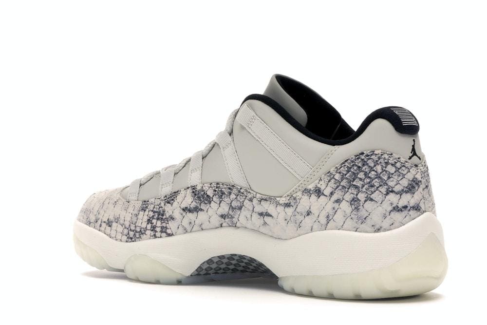 Jordan 11 Retro Low Sanke Light Bone