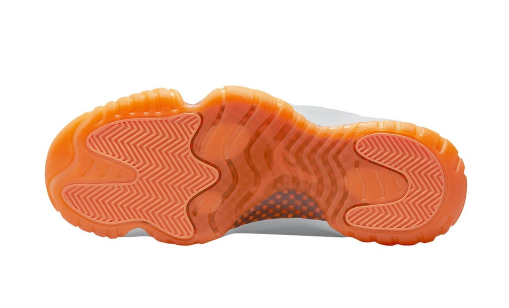 Jordan 11 Retro Low WMNS Bright Citrus