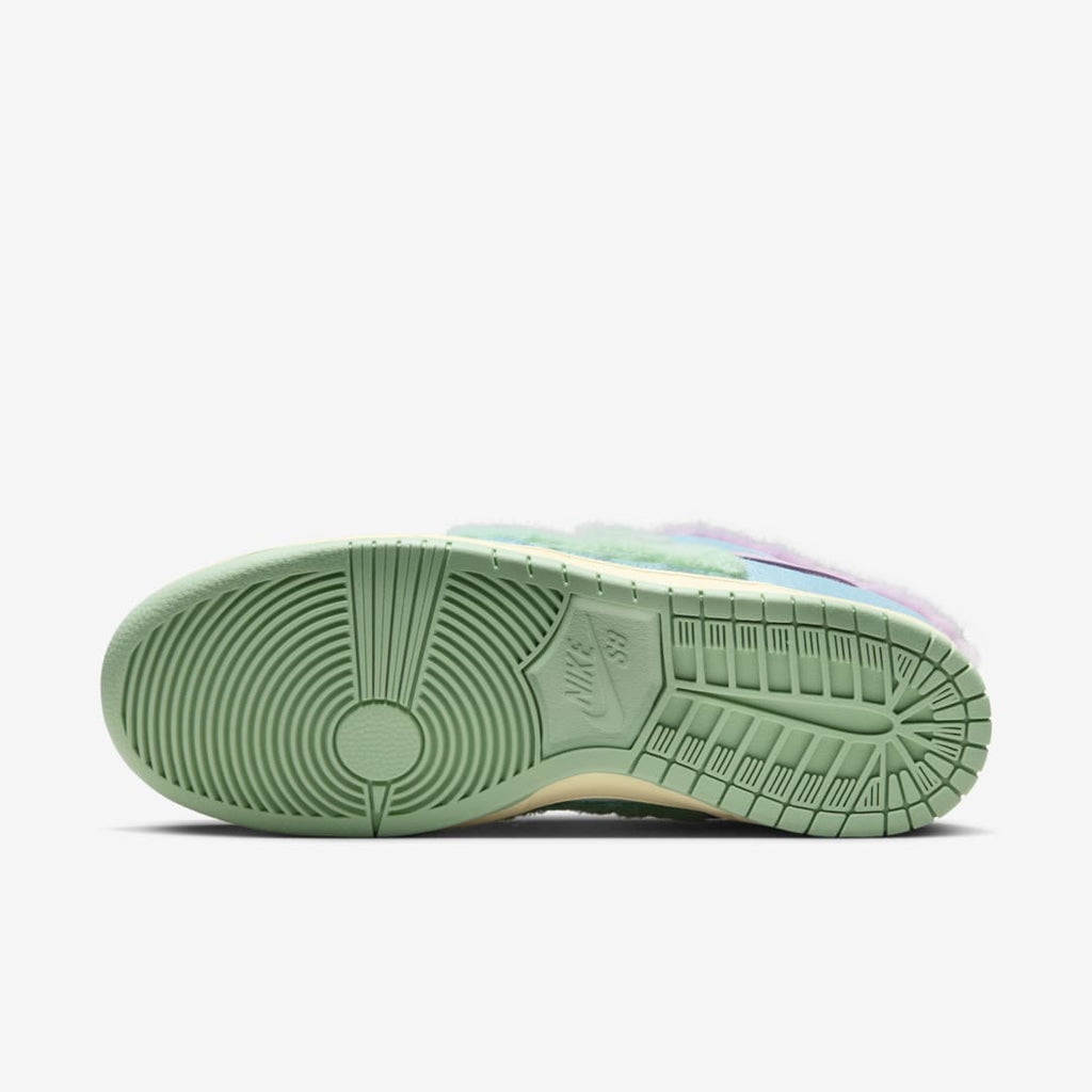 Verdy x Nike SB Dunk Low Visty