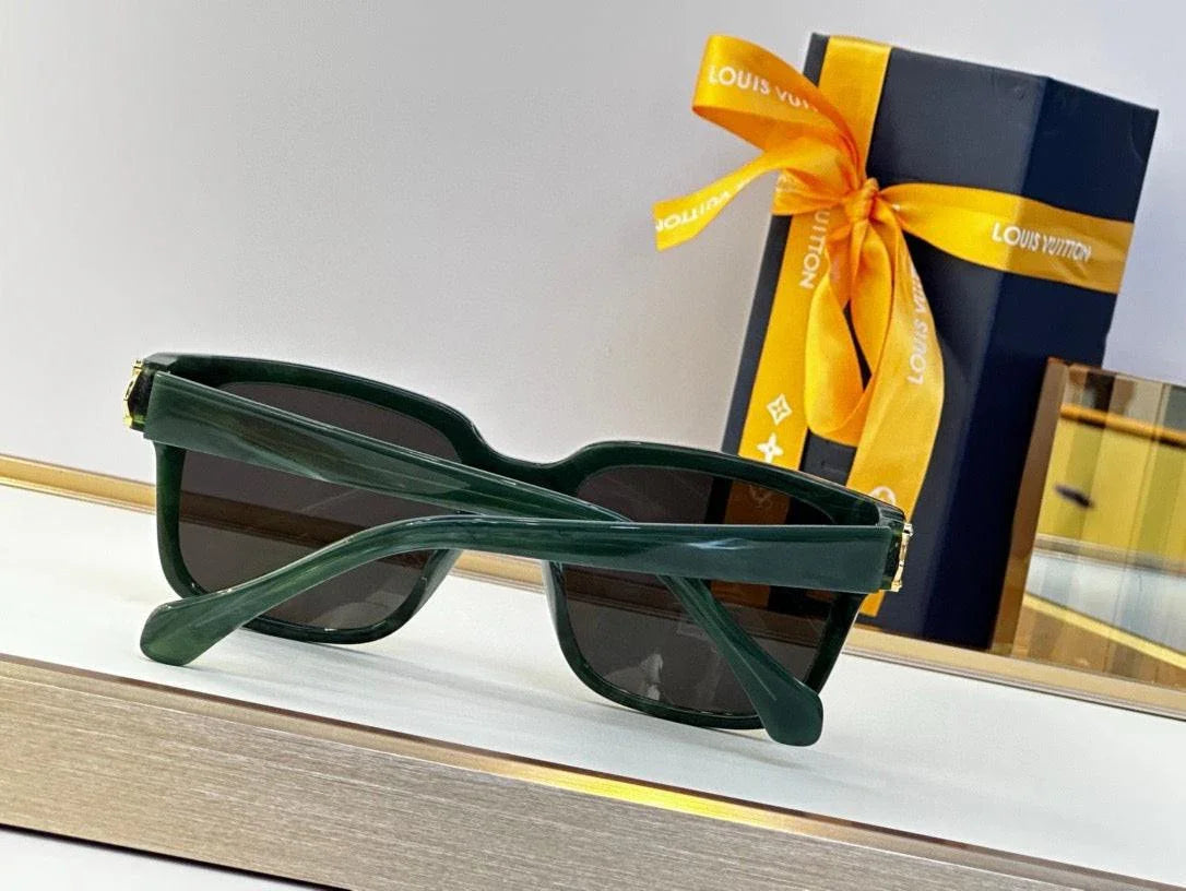 Louis Vuitton Z1785W Glide Square Sunglasses  ✨