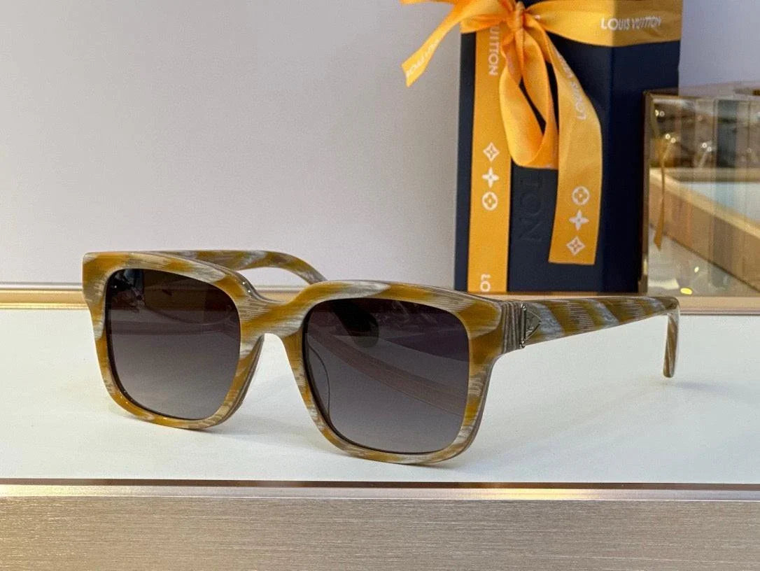 Louis Vuitton Z1785W Glide Square Sunglasses  ✨