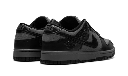 Dunk Low WMNS "Black Roses" HF1986 001