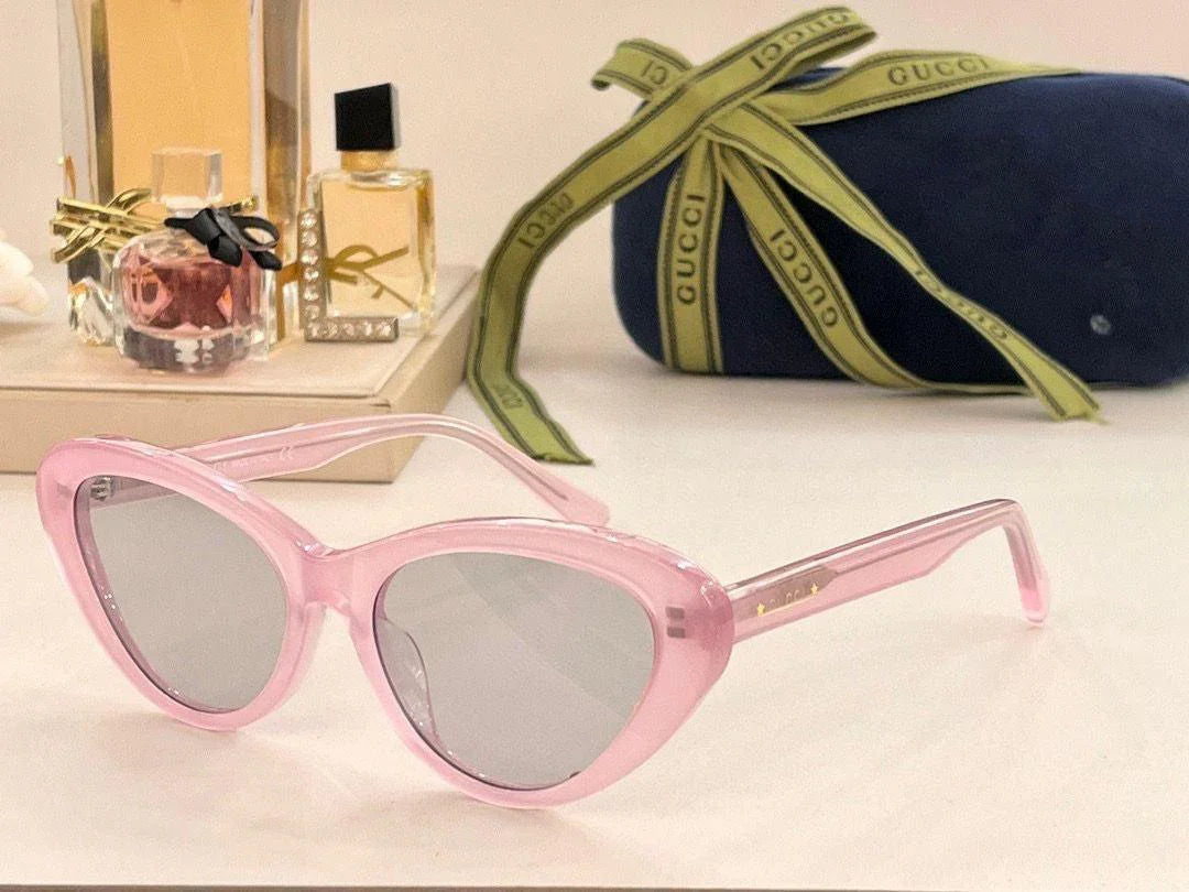 Gucci GG1170S Cat Eye Ladies Sunglasses✨