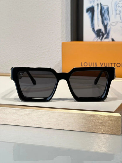 Louis Vuitton Z1910E LV Clash Low Square Sunglasses  ✨