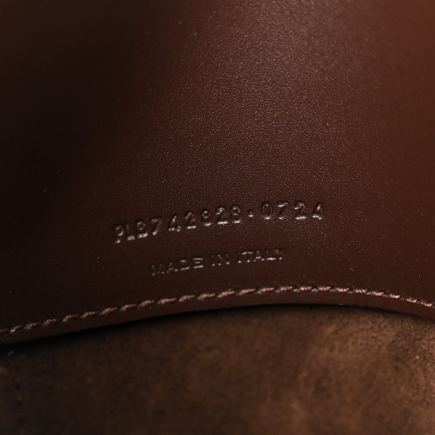 Shiny Calfskin Le 37 Small Bucket Bag