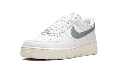 AIR FORCE 1 &