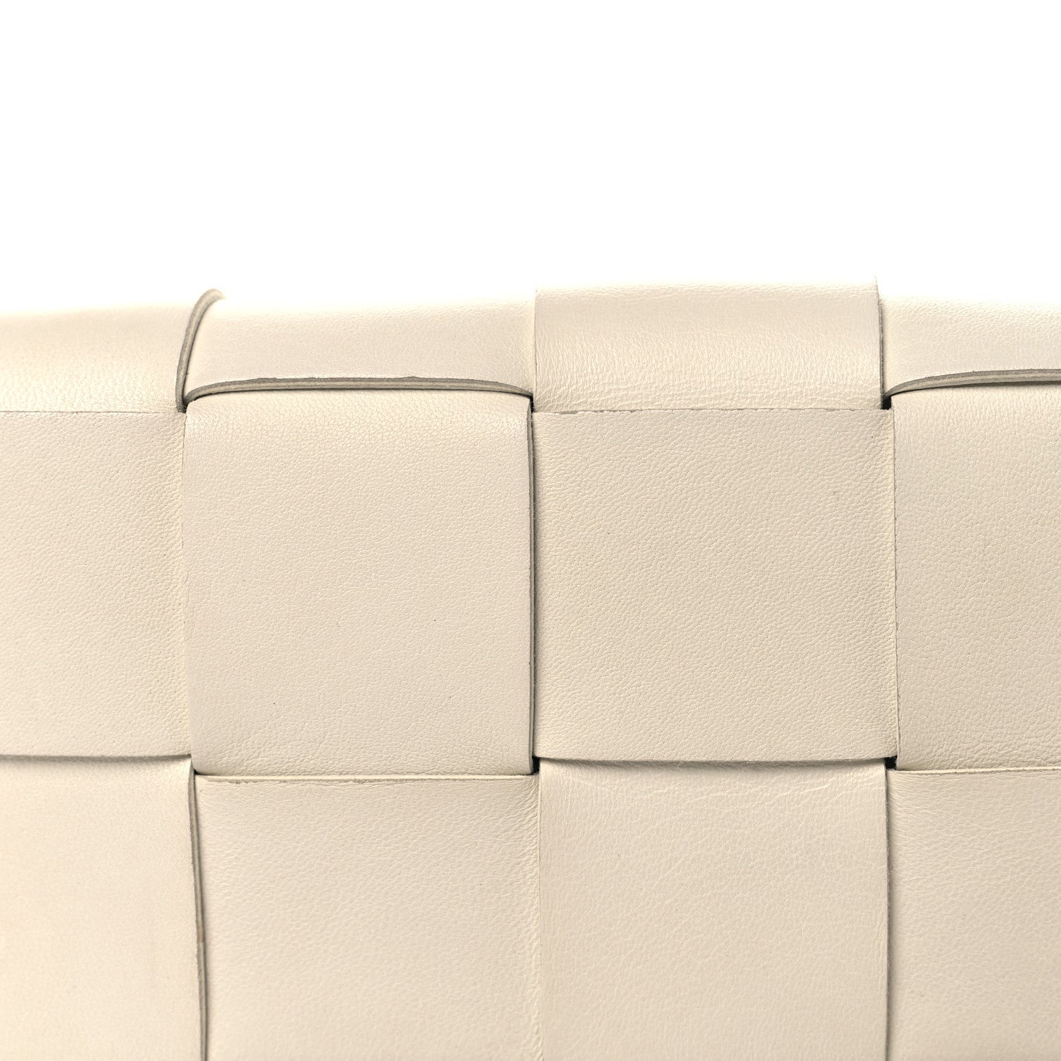 Nappa Maxi Intreccio The Belt Cassette Bag White