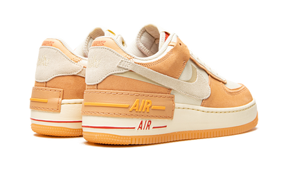 AIR FORCE 1 SHADO MNS WMNS "Sisterhood - Cashmere" DM8157 700