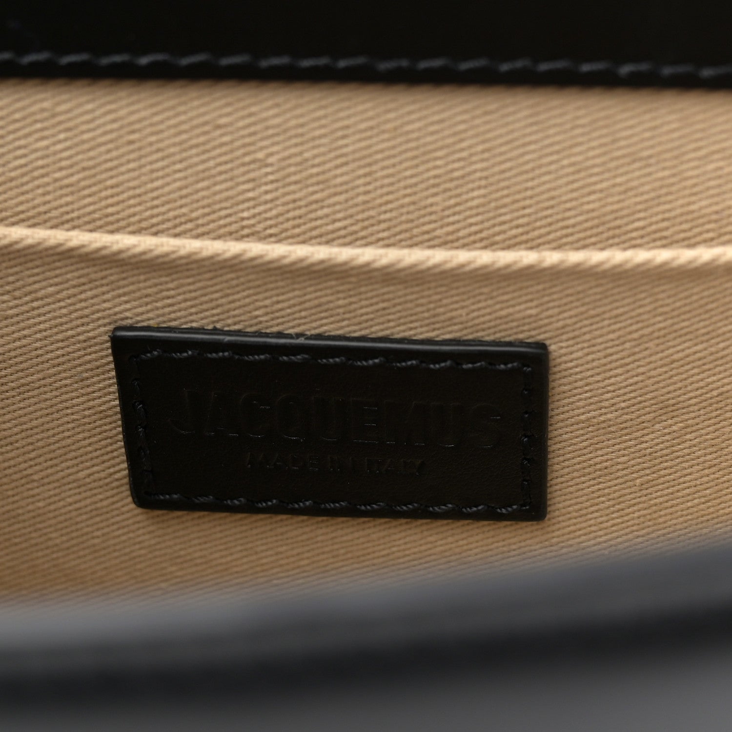 Smooth Calfskin Le Grand Chiquito Black