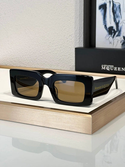 Alexander McQueen AM 0433S 001s Sunglasses Unisex💀