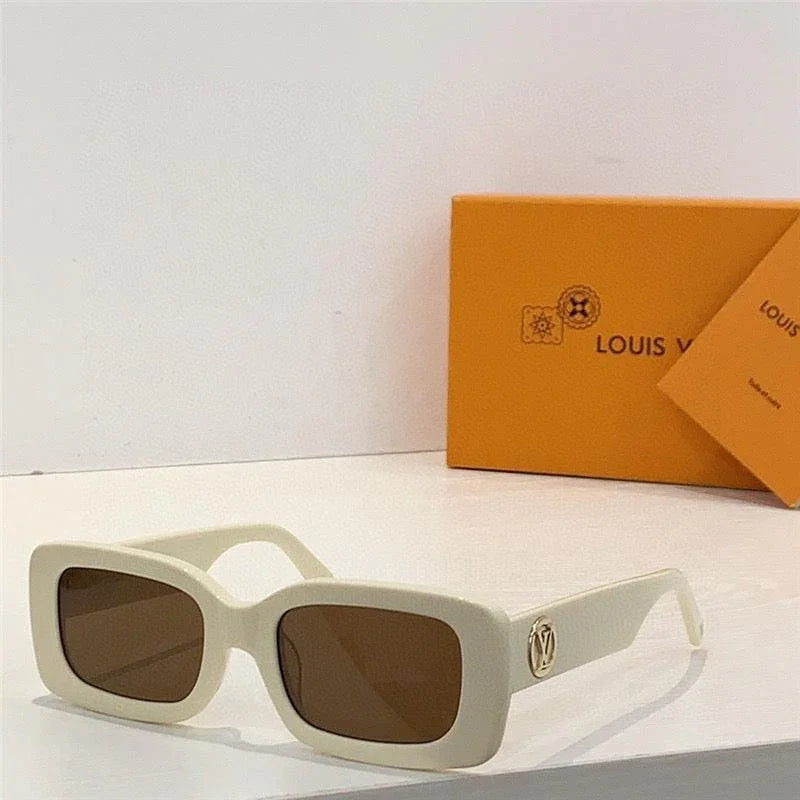 Louis Vuitton  LV Circle Rectangle Sunglasses  Z2421E $ 670.00✨