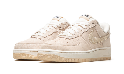 AIR FORCE 1 &