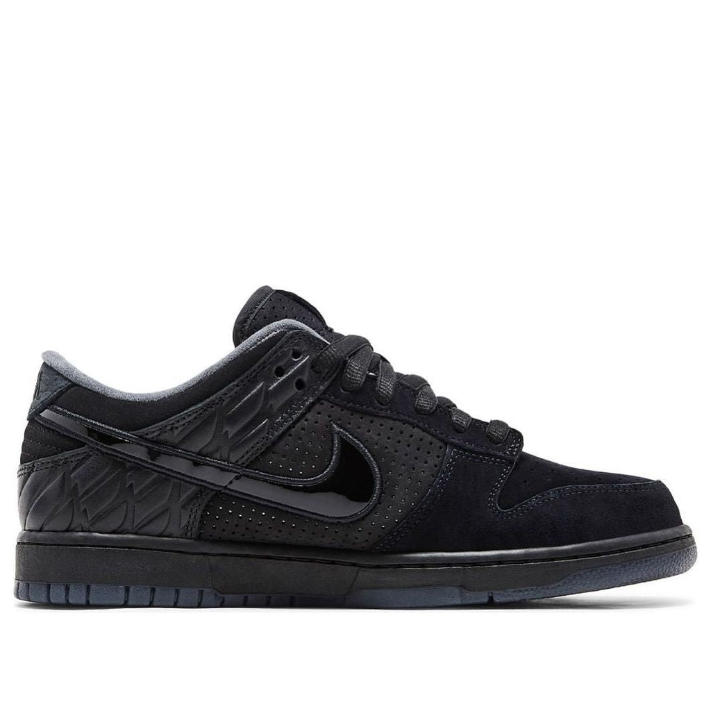 Nike Dunk Low ‘Ducks of a Feather Black University of Oregon PE’