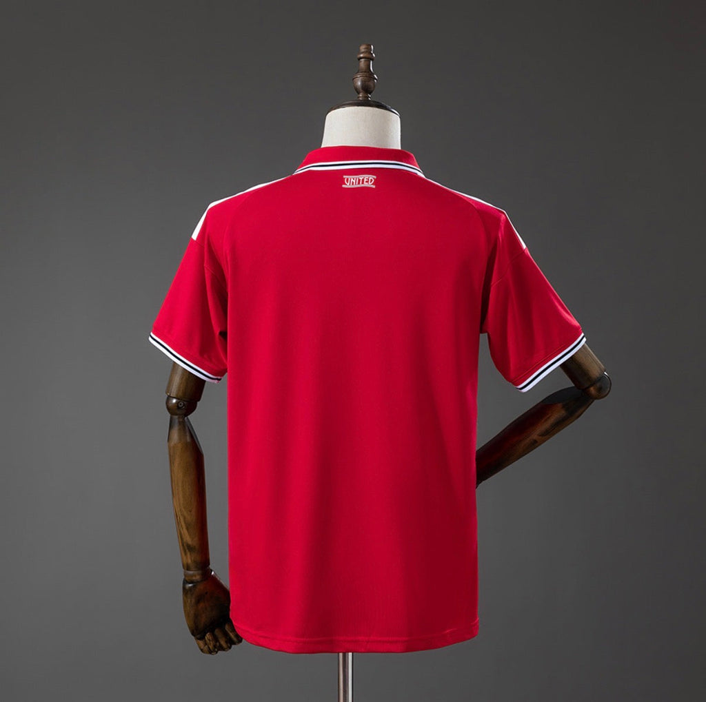 MANCHESTER UNITED DOMICILE 2026/27