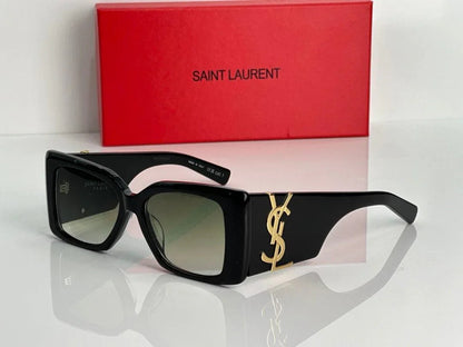 Yves Saint Laurent M0138 Oversize Women&