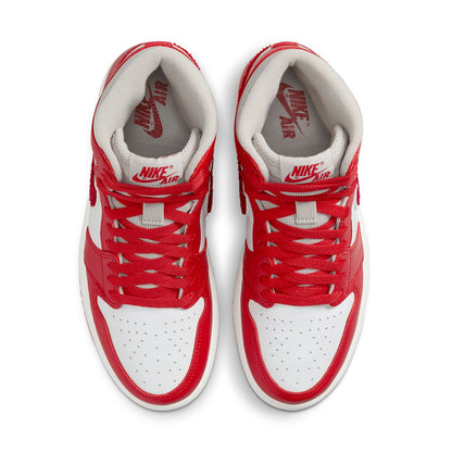 Air Jordan 1 High OG ‘Newstalgia Chenille’