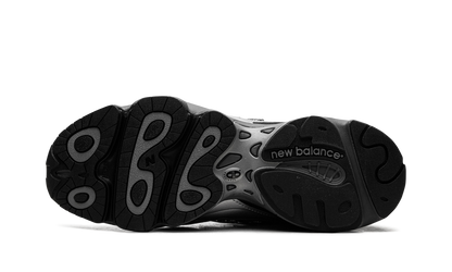 1000 "Black Silver Metallic" M1000EGR