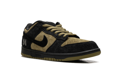 SB Dunk Low "Supreme - Camper Green" HQ8487 300