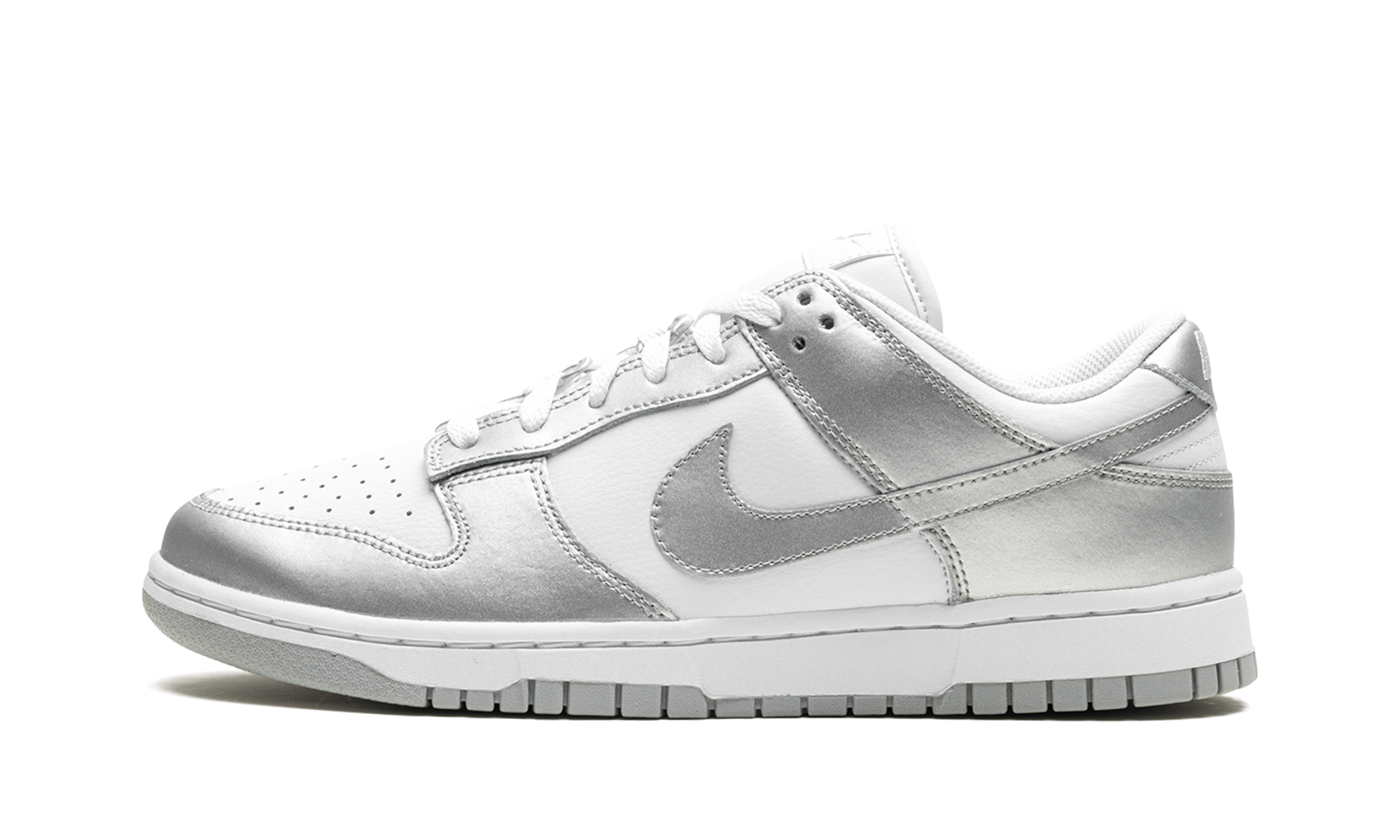 DUNK LOW WMNS "Metallic Silver" FV1311 100