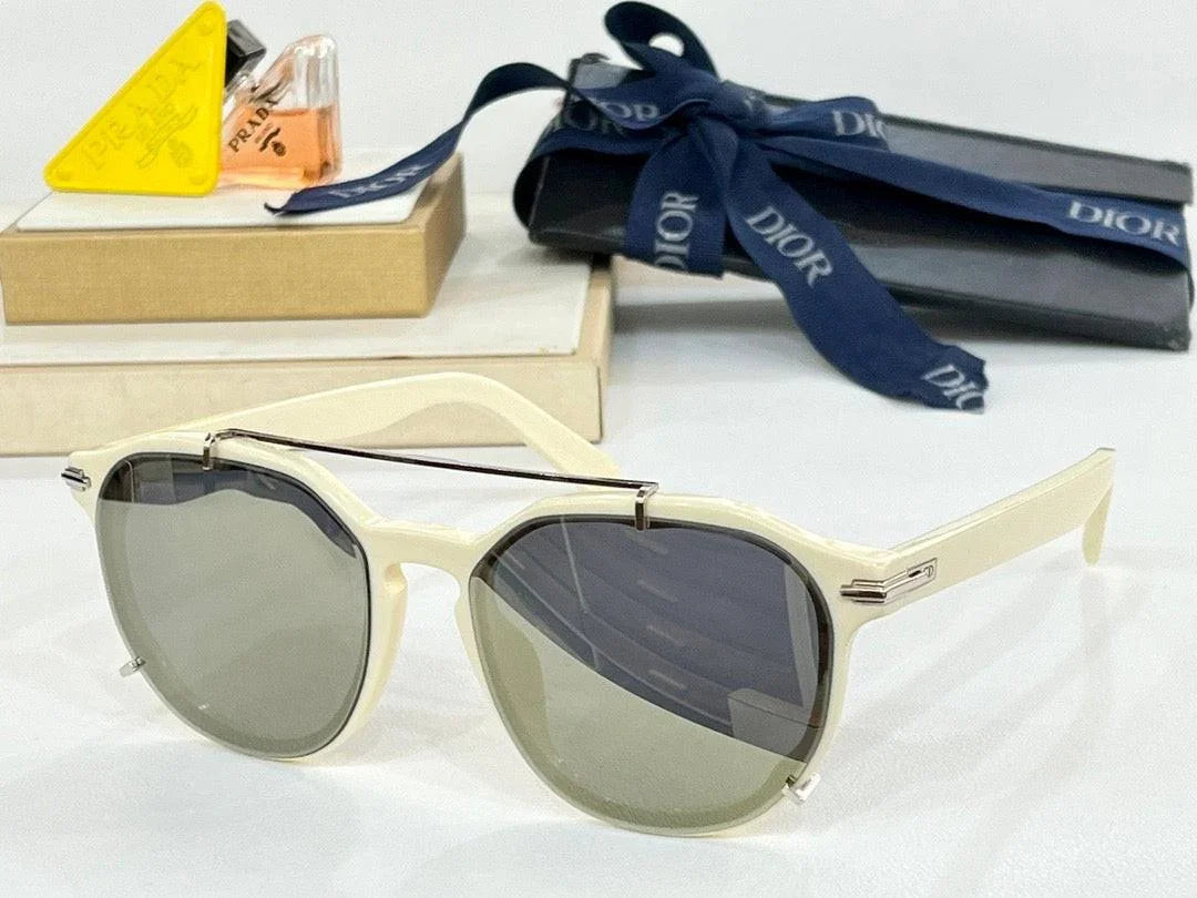 DIOR HOMME Dior BlackSuit RI DM 40010I Sunglasses ✨