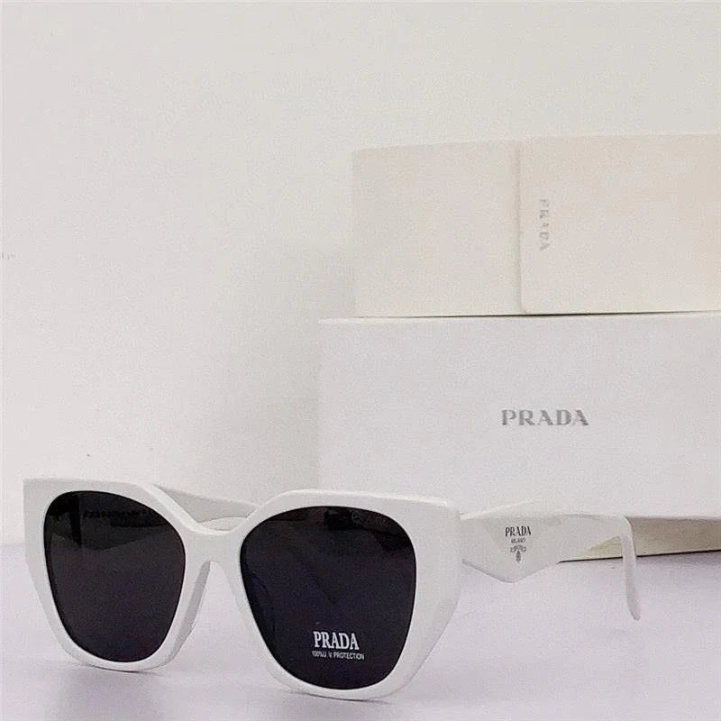 Prada PR 19ZS Oval Round Sunglasses  🟥