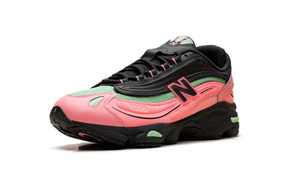 1000 "Black / Pink - Footlocker Exclusive" M1000FDM