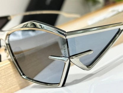 GIVENCHY GIV CUT GV40066U Cat-eye gold-tone sunglasses Size 66✨
