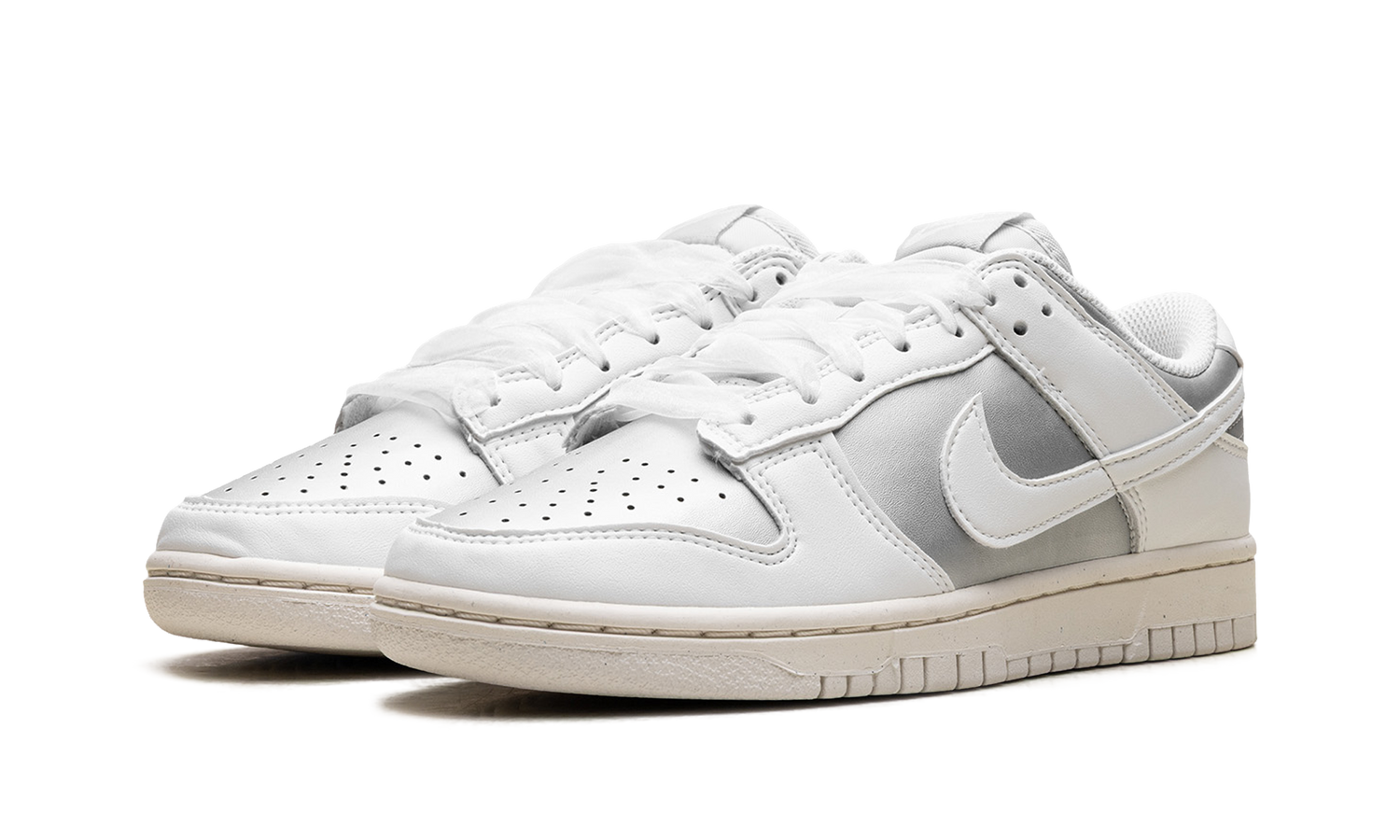 Dunk Low Next Nature WMNS "Sheer Lace Pack - Metallic Platinum" IB7311 001