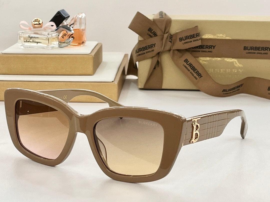 Burberry BE 6003 Women's Sunglasses✨