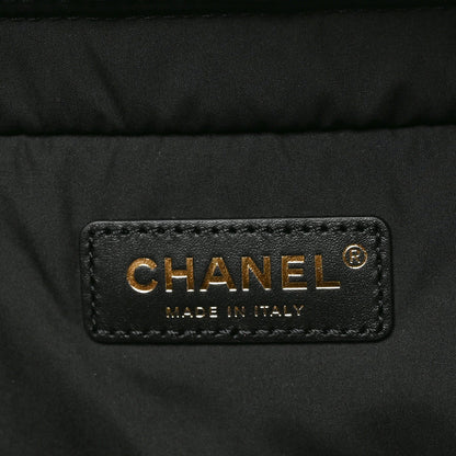Shiny Grained Calfskin Quilted Travel Bowling Bag Black