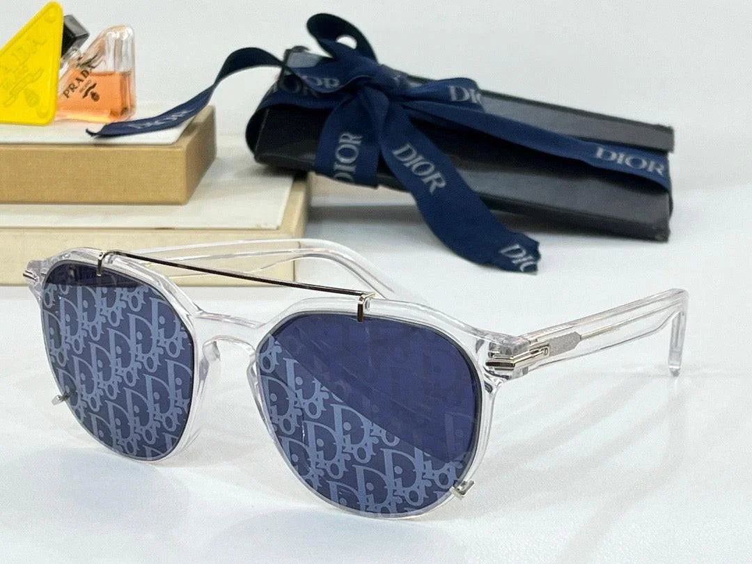 DIOR HOMME Dior BlackSuit RI DM 40010I Sunglasses ✨