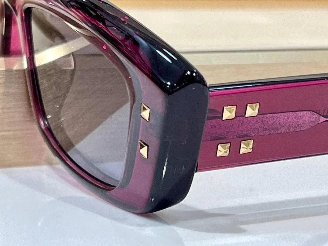 NEW SEASON Valentino V-Quattro VLS-109 Sunglasses✨